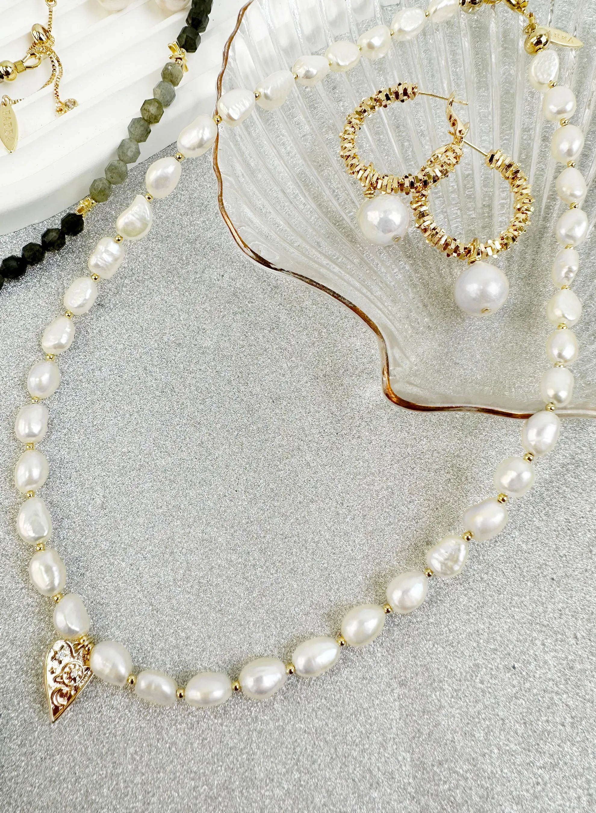 Freshwater Pearls With Heart Pendant Delicacy Necklace KN007