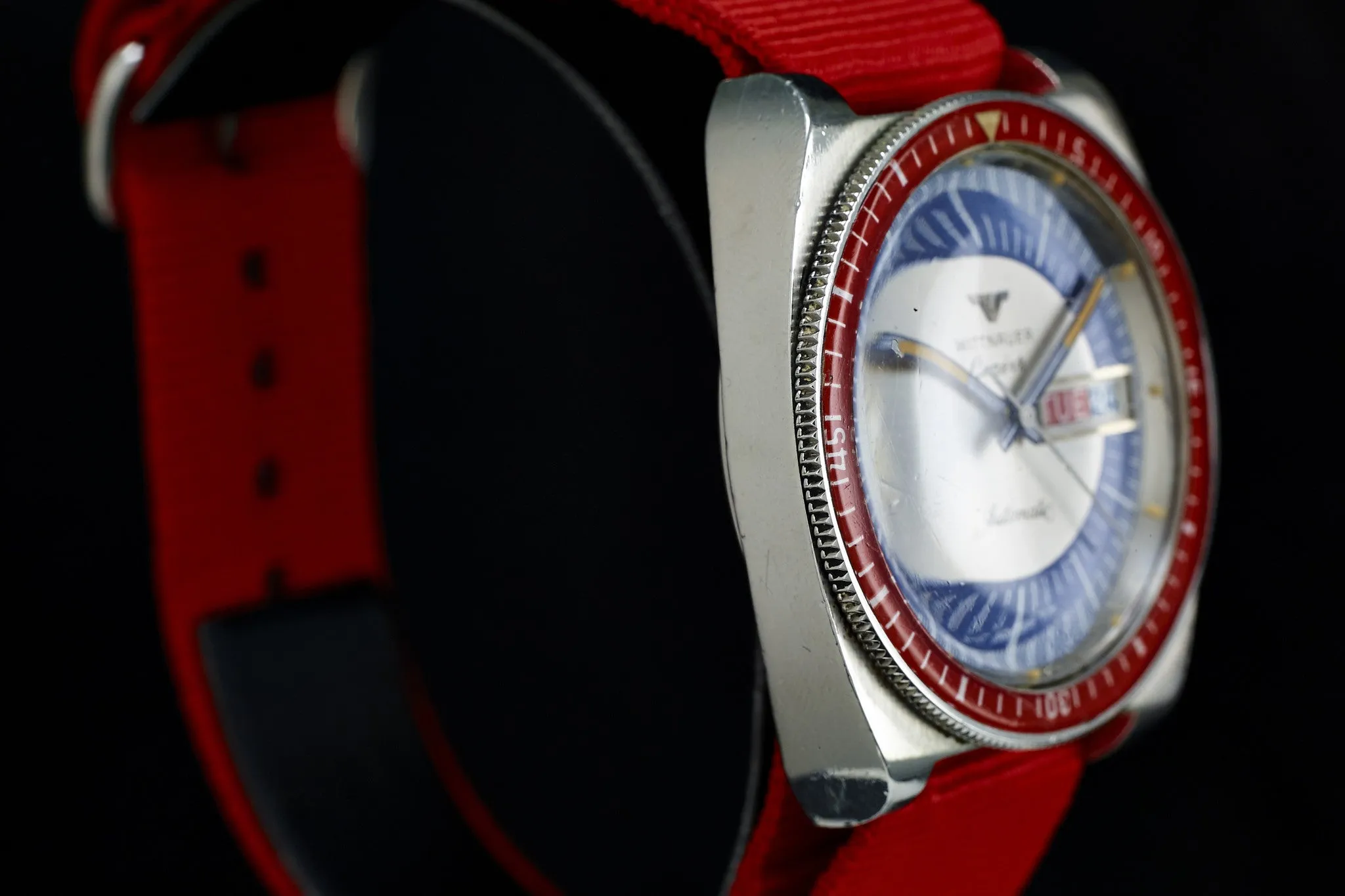 Wittnauer Exotic Dial Cushion Case