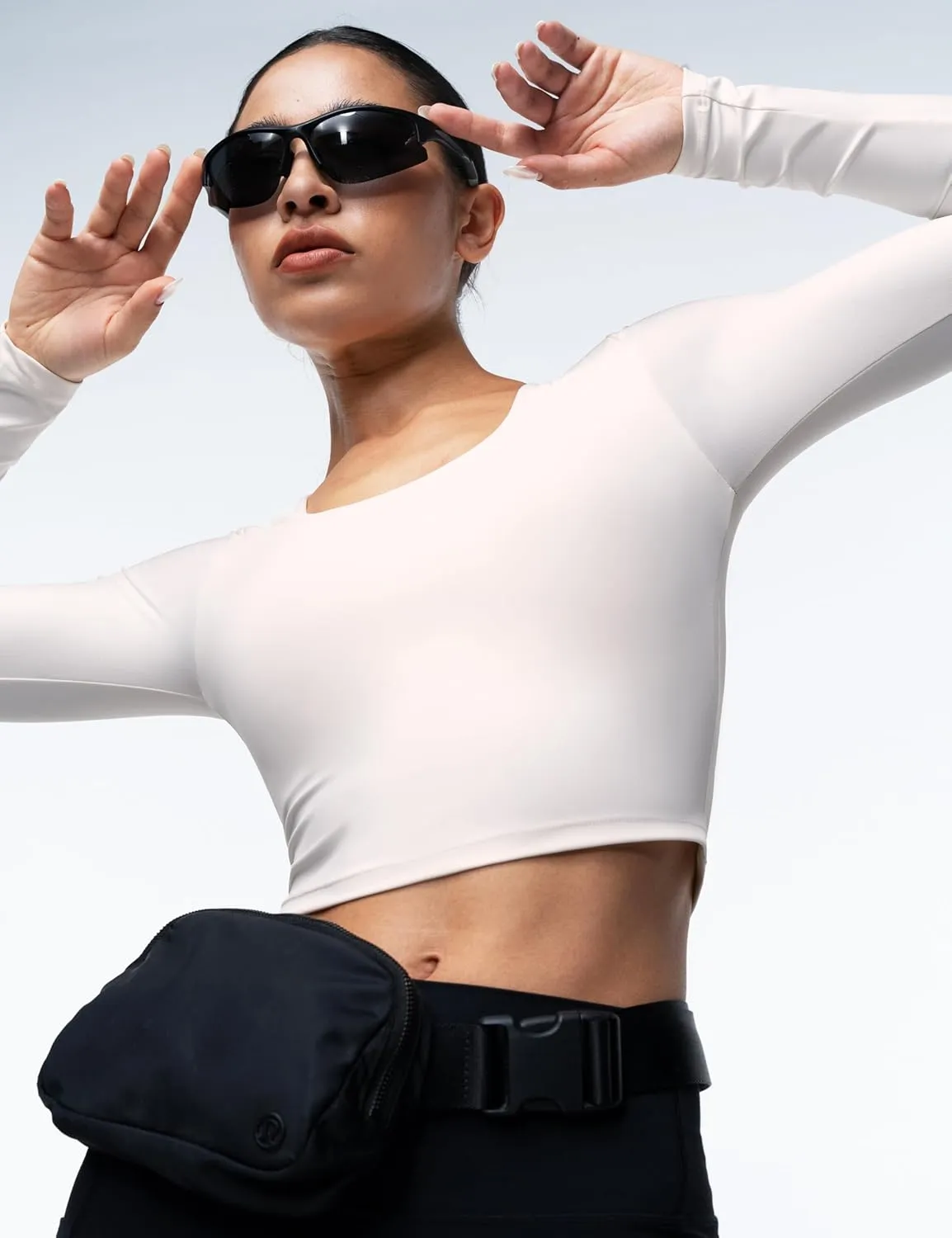 Womens Long Sleeve Shirts Workout Crop Tops Yoga Tee Built in Bra Mild Support Cream Feeling Athletic Top U-Neck